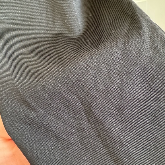 Beautiful🖤🖤 Stretchy Crop Top - Picture 2 of 2